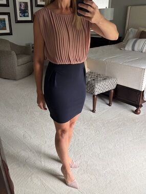 Gianni Bini Peach/Mauve and Navy Two-Toned Pleated Dress | XS | Brand New